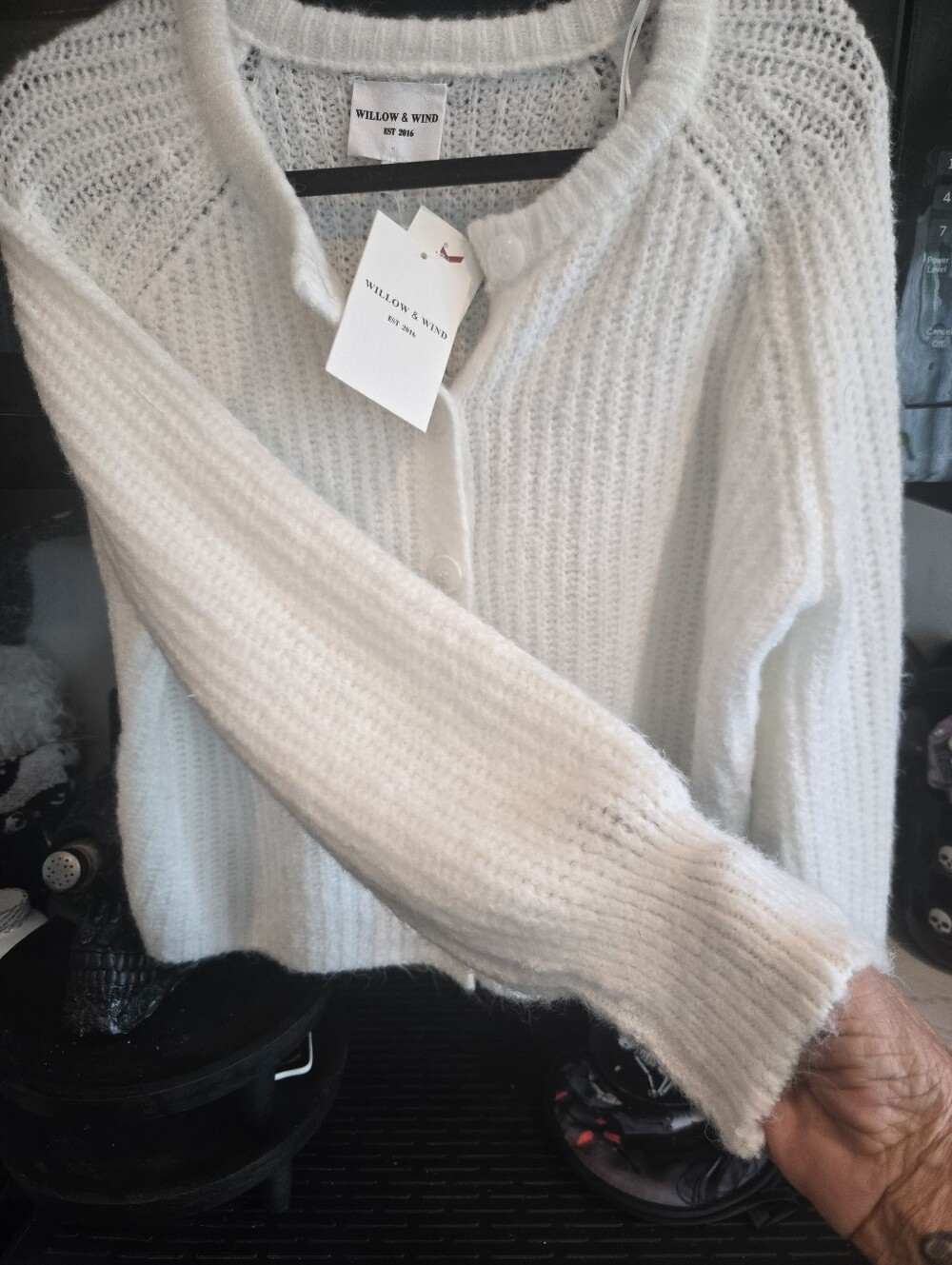 NWT!! Willow & Wind Soft White Button-Up Knit Cardigan Sweater. Size M - Picture 5 of 10